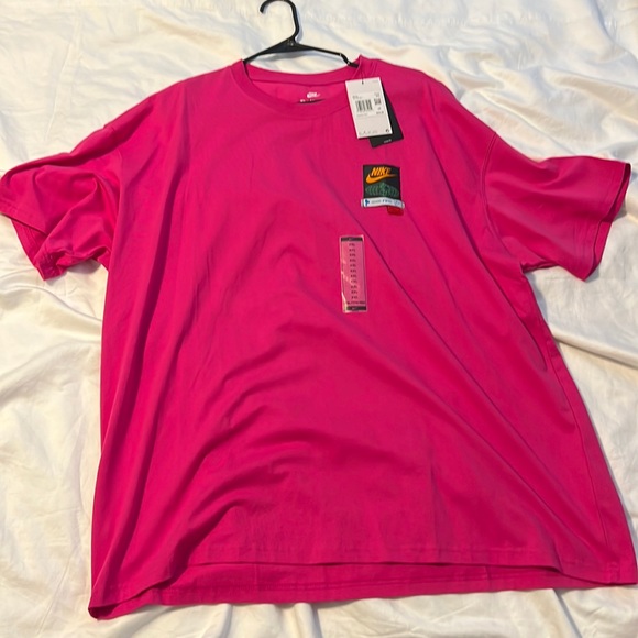 Nike Other - Nike T-Shirt 2XL Loose Fit